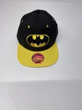 DC Comics Batman Snapback Hat - Black and Yellow